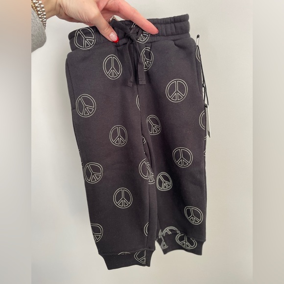 Brunette The Label 18/24M All Over Peace Sign Joggers - Picture 5 of 5